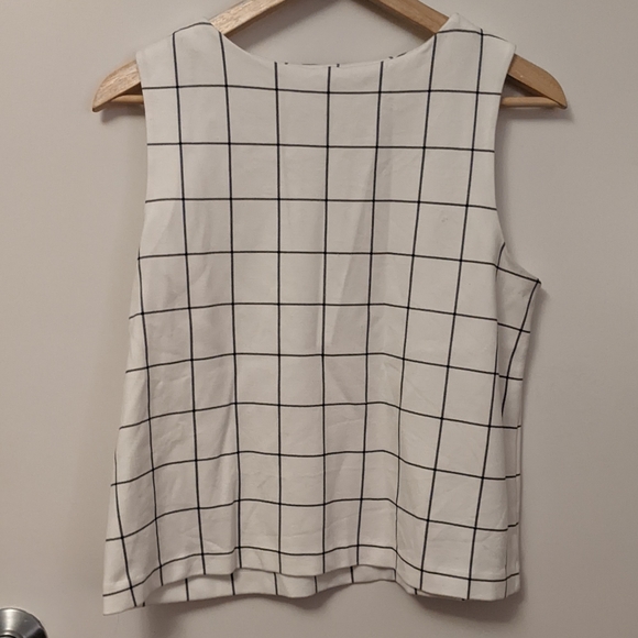 Cream Windowpane Sleeveless Top - Picture 2 of 4